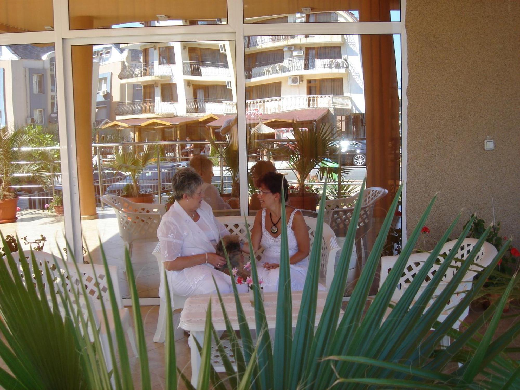Hotel Venecia Приморско Экстерьер фото